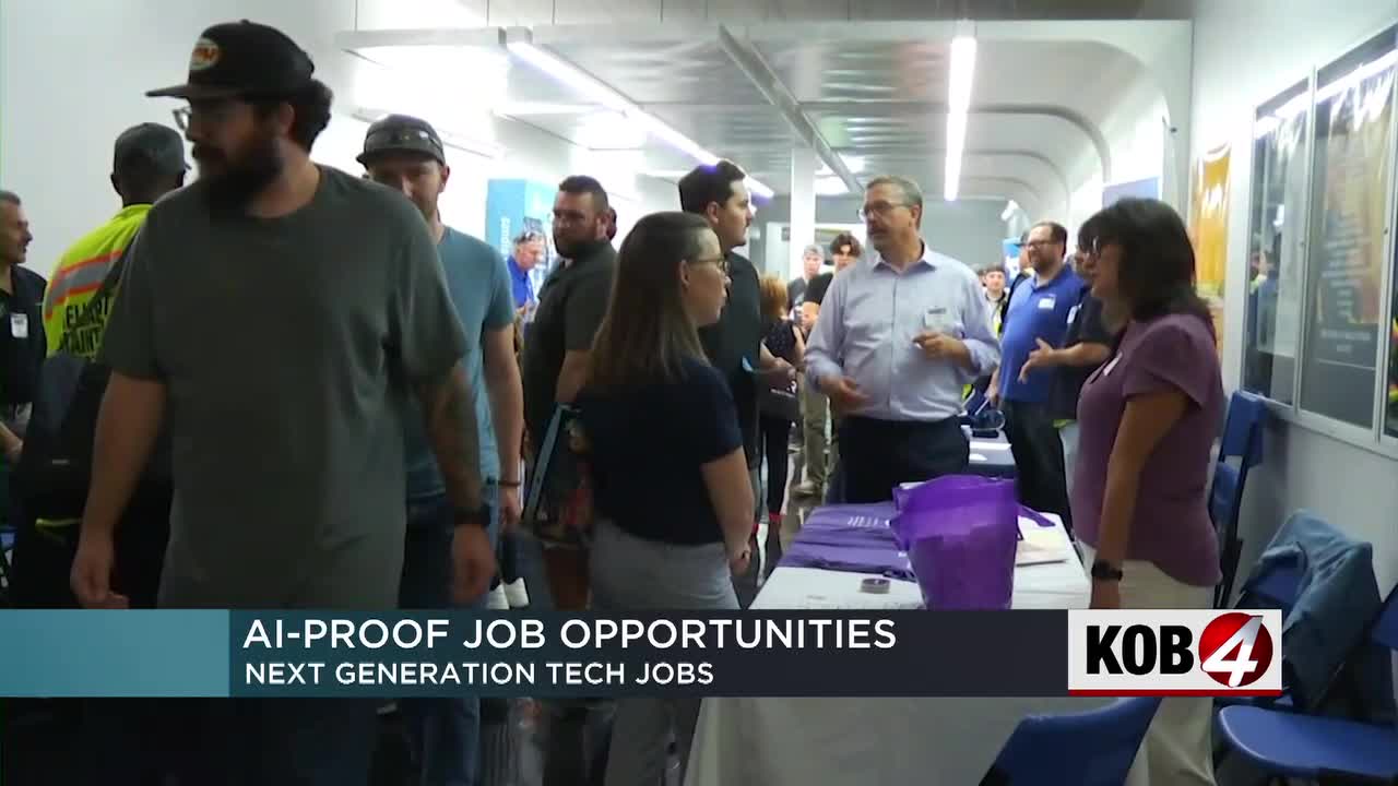 CNM, Unmudl hosts expo for training in AI-proof jobs